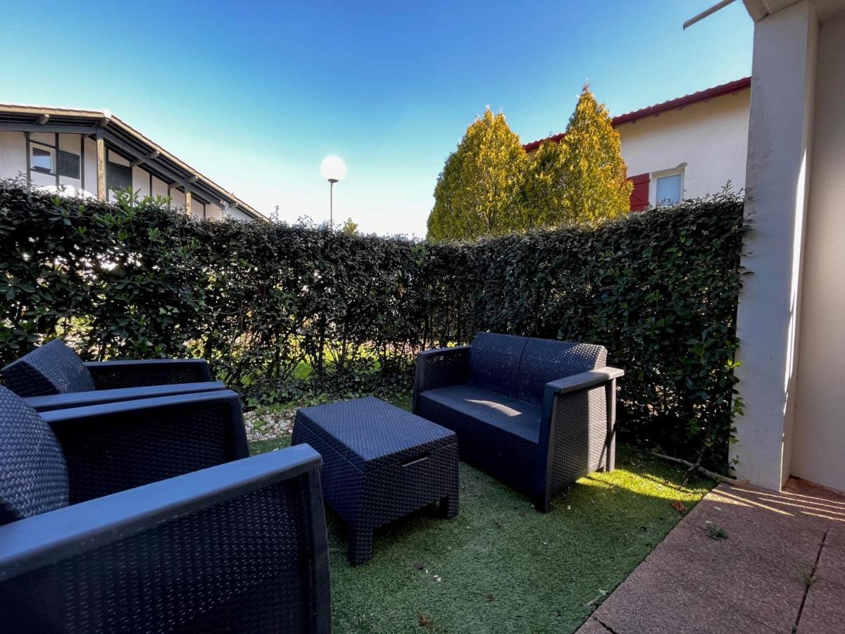 Bel Appartement T3 Avec Jardin, Piscine Et Parking, Proche Plage A Hendaye - Fr-1-239-739 ภายนอก รูปภาพ